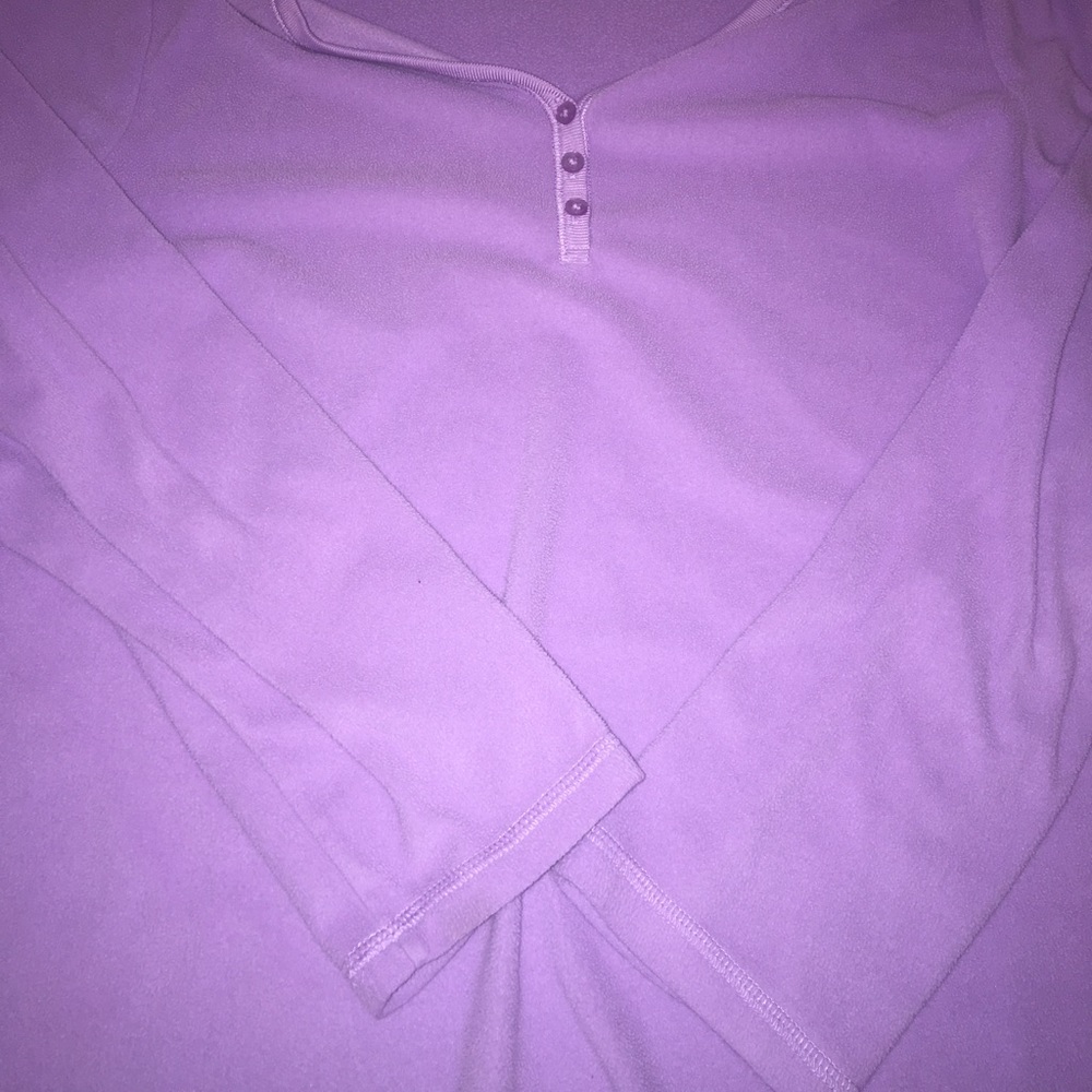 V-neck fleece shirt